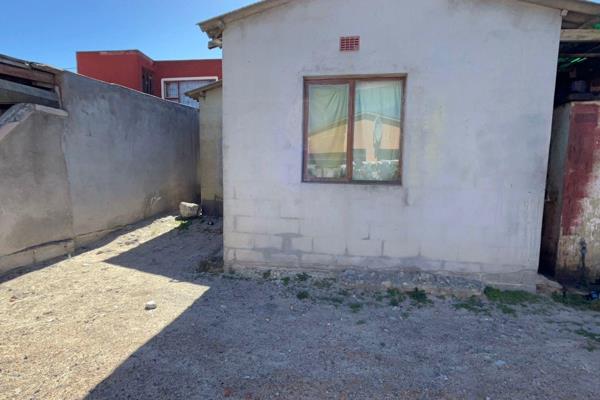 Looking for a budget-friendly property in Site B ( Nonqubela) Khayelitsha ? This 2-bedroom home offers a great opportunity to own your ...