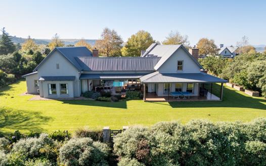 6 Bedroom House for sale in Gowrie Farm Golf Estate