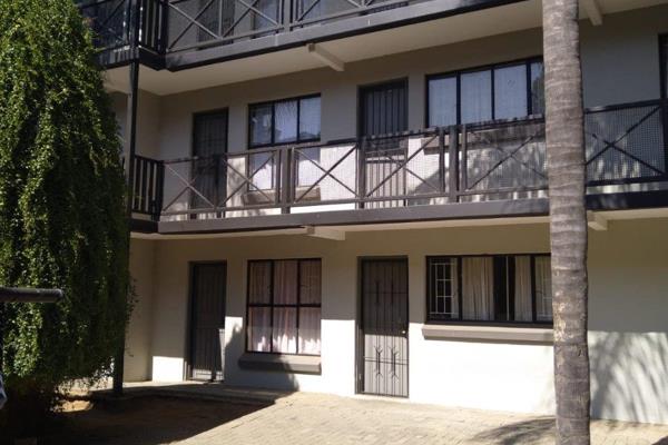 Willows, newly renovated, Bachelor flat for sale, ground floor unit furnished. Great for Students