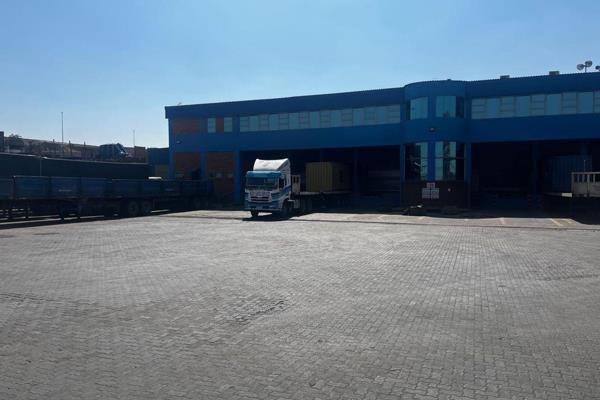 Ideal Logistics offers a prime property featuring 8,000 square meters of warehouse space ...