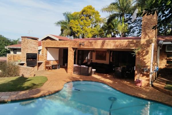 Discover your forever home in the sought-after neighborhood of President Swart, Panorama Empangeni. This stunning 4-bedroom residence ...