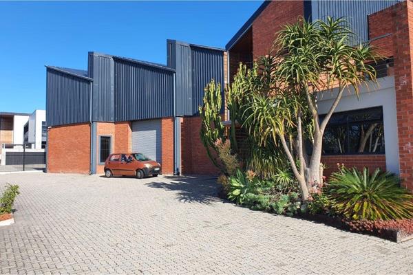 55 LEADWOOD CRESCENT &#160; | &#160; &#160;FAIRVIEW &#160; | &#160; 900m2 AAA GRADE ...