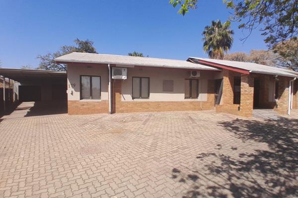 Located just on the outskirts of the CBD and within walking distance to the local taxi rank, this single-story office space is ideal ...