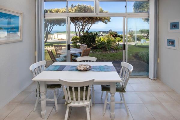 Welcome to this charming ground floor apartment with partially sea views. 
The apartment ...