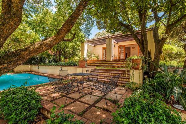 Offers from R1 995 000
An alluring and hearty original charmer, sensitively refurbished and adapted to the modern lifestyle.
Set on a ...