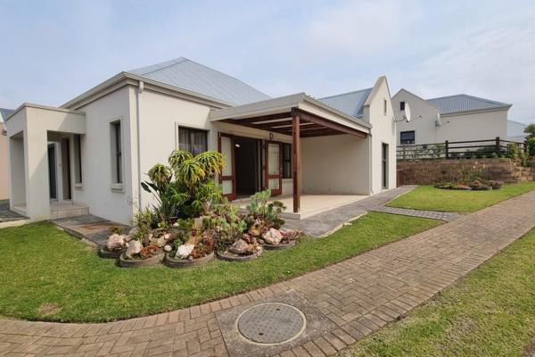 This Property kissed with sunlight is situated within the Kraaibosch Retirement Village ...