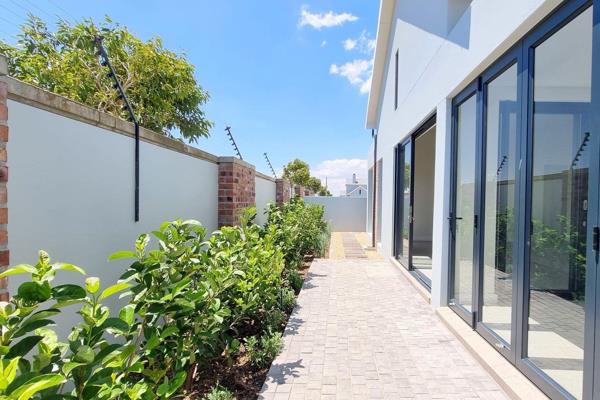 Baviaanszicht Development offers only this 1opportunity for sale of Plan Type 2B:R3 690 000 - Erf 302 m &#178;; House 172 &#178;; in ...