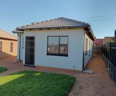 House for sale in Soshanguve VV