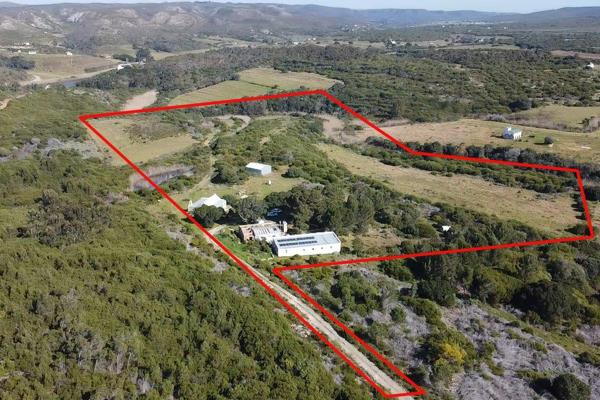 Discover a unique opportunity to own a remarkable 185-hectare farm, ideally located just 5 km from Still Bay on the R305. This ...