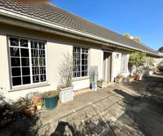 House for sale in Oatlands North