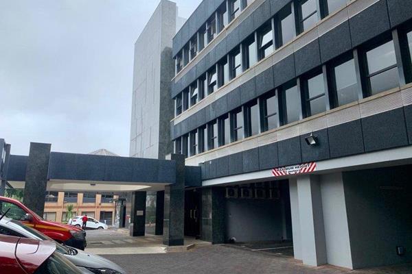 27m2 Office to let at 5 Sturdee Avenue (diamond and jewellery centre in Rosebank) is ...