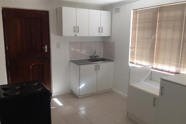 Available from 1 October: 
1-Bedroom Flatlet in Plumstead

Looking for a comfortable and convenient living space in Cape Town? ...