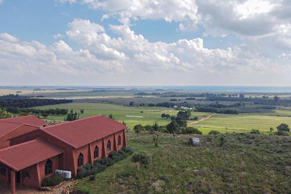 We invite you to escape the ordinary and delight in this exceptional luxury farm wedding venue proving to be a charming setting for ...