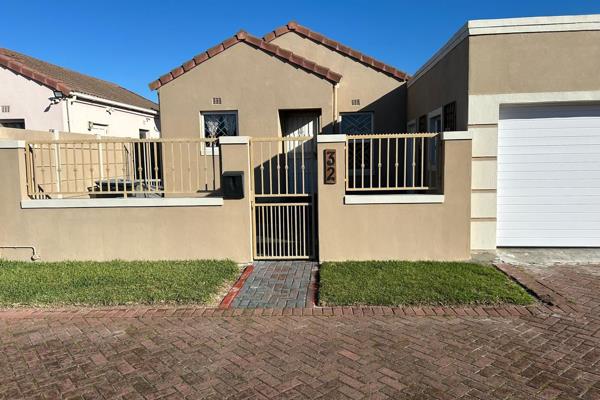 Bayview house for sale!!!

Immaculate 2 bedroom house for sale in the sought  after ...