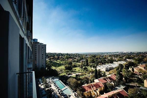 SANDOWN
Capital On The Park  
Brand New and Modern
7th Floor Apartment
Amazing ...