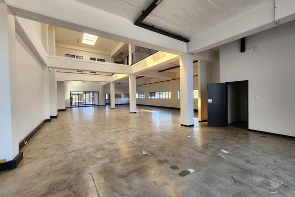 Commercial Warehouse/Showroom TO LET In Halfway House, Midrand

Beautiful Commercial Warehouse with offices within a secure park to ...