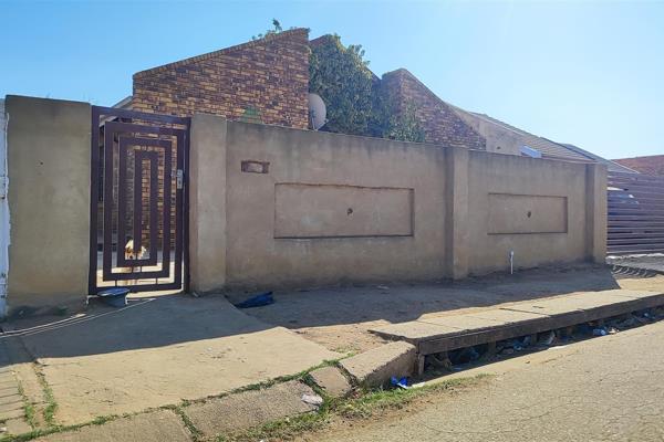 Bank Mandated Property.

Why Buyers Buy Properties on the EasySell Programme:

EasySell is a private sale programme, designed to ...