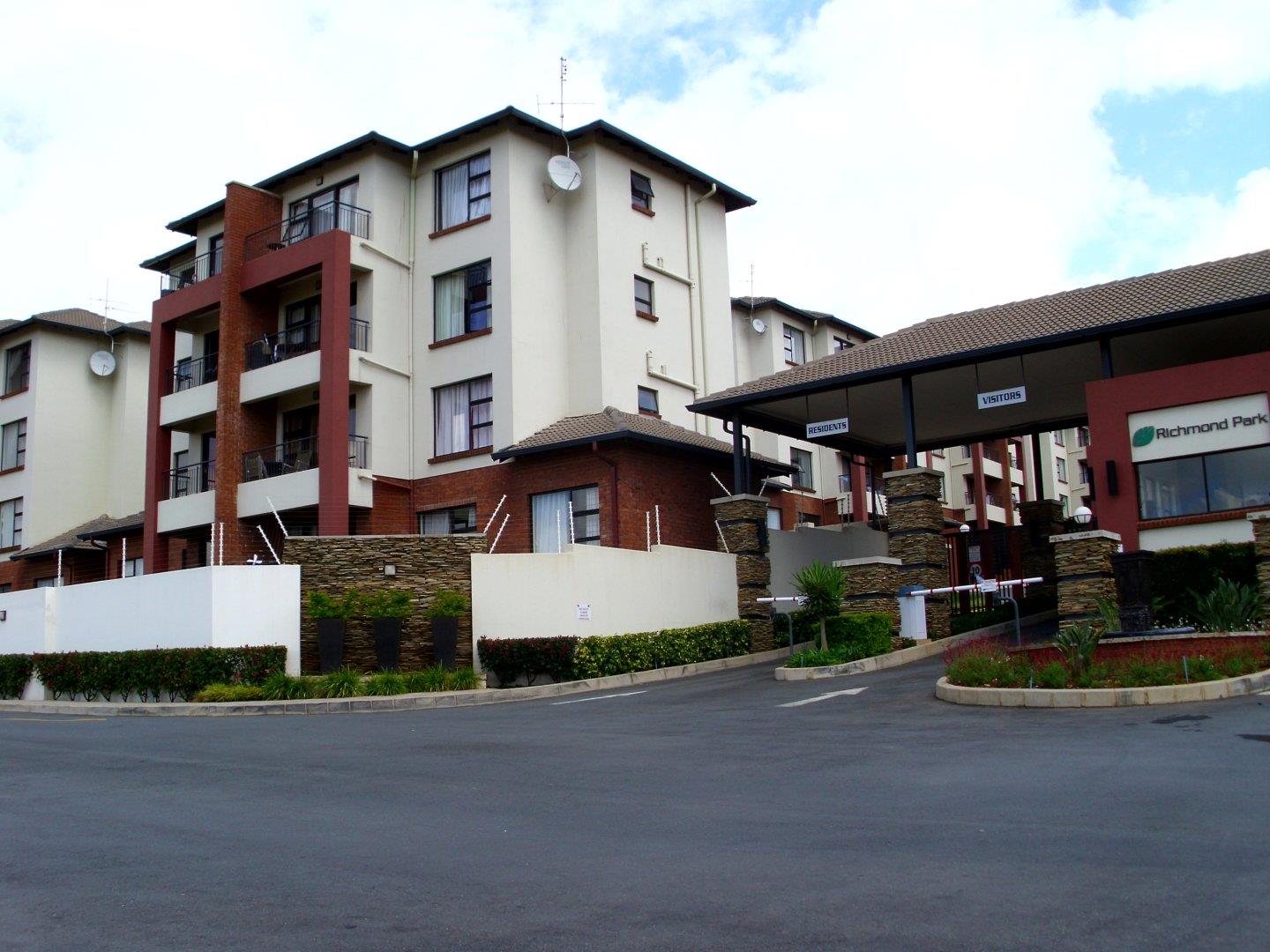 Oakdene, Johannesburg Property : Townhouses to rent in Oakdene ...