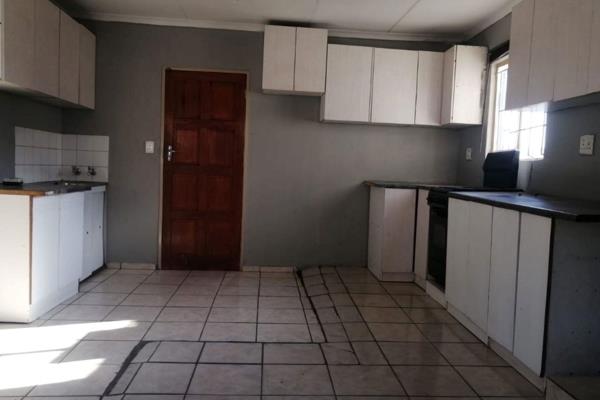 This is your opportunity to have your own place and space to rent.
The deposit is R 8250.00 - ask for installment payment if ...