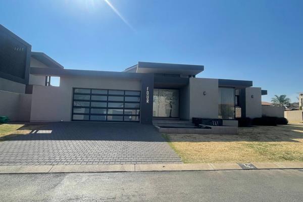 PROPERTY DETAILS
Address:
NR 4 SANLAMEER CRESCENT, EBOTSE GOLF &amp; COUNTRY ESTATE ...