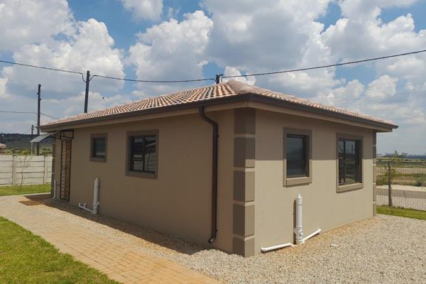 Buy Your Dream Home in Tirong Estate, North Cosmo, Fourways!

Discover the charm of ...