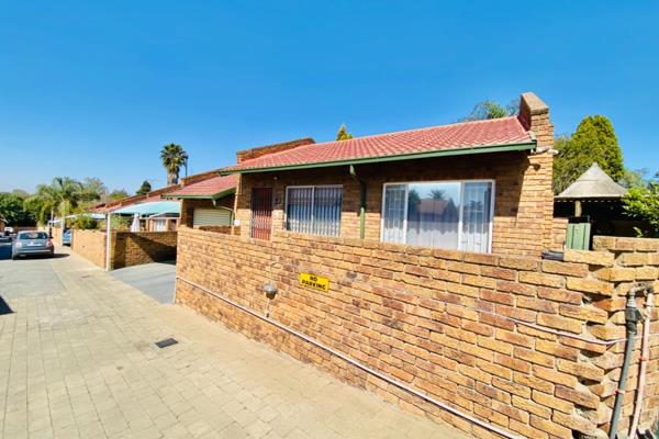 This perfect starter home is located in Birchleigh , Kempton Park. It offers two bedrooms, one bathroom, a newly renovated kitchen and ...