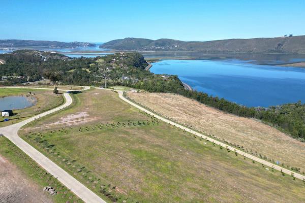 South-facing stand with views of the Knysna Lagoon from the east to the west. The property has some north-facing aspect. It has a ...