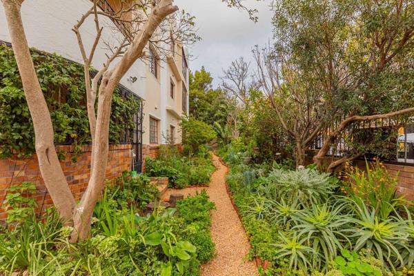 Nestled in the heart of Gardens, Cape Town, this stunning ground-floor apartment is an ...