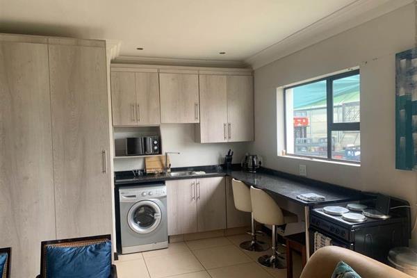 Modern, spacious and fully furnished. 
Includes a very large bedroom (MES - shower - no bath). 2nd Bedroom is ideal for study or ...