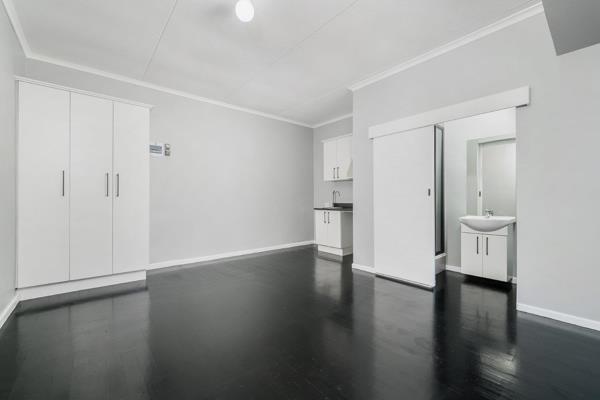 Welcome to your perfect flat, where modern convenience meets security and comfort. This ...