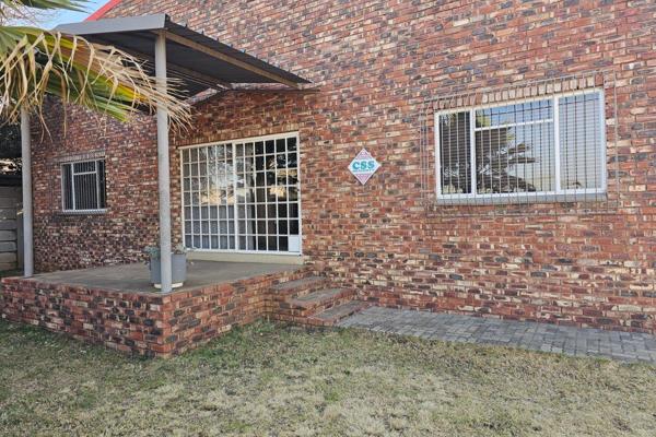 Industrial Property consists of:-

* Stand Size 1800 Square Meter with Perimeter Walls.

* Extremely neat well built Face Brick ...