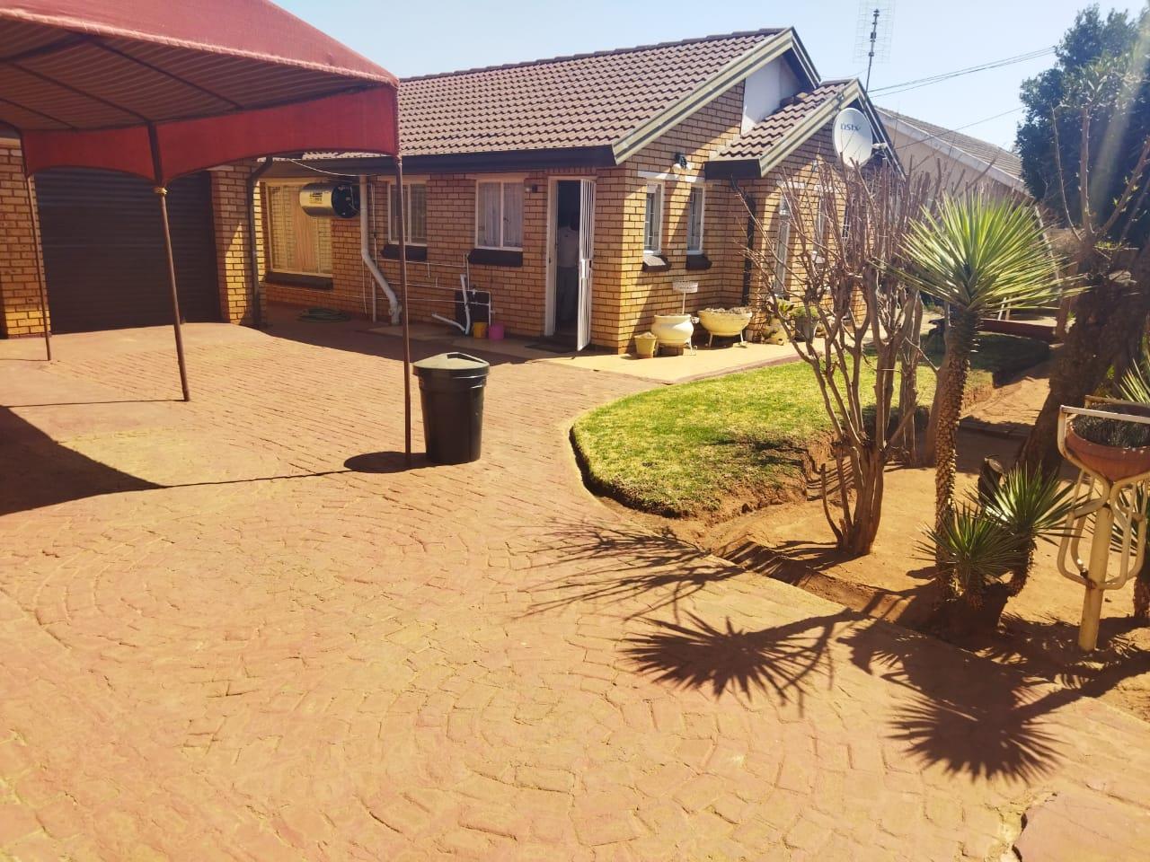 Khuma Property : Property and houses for sale in Khuma : Property24.com