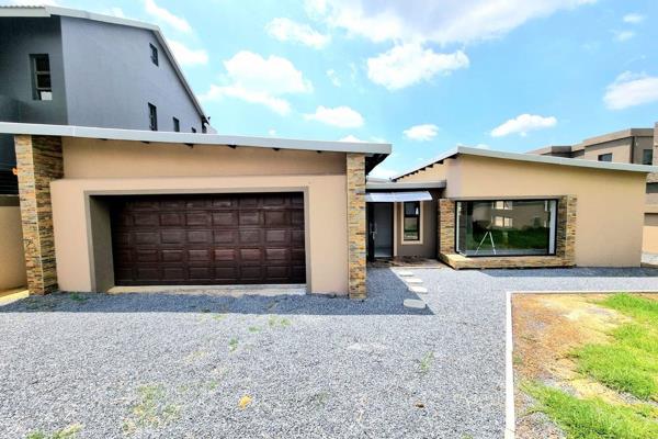 Welcome to this stunning 4-bedroom modern house located in the heart of Liefde en Vrede. ...