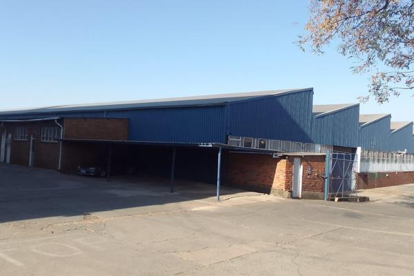 5000m&#178; Warehouse to Let in Elandsfontein 

This spacious 5000m&#178; warehouse is ...