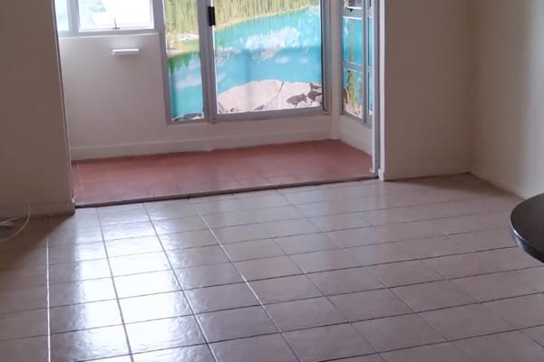 1st floor immaculate  3 bedroom 2 with bic&#39;s, bathroom with shower, open plan lounge ...