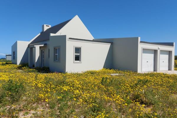 Beautiful newly build home, situated in Hoogland Estate Saldanha

Enjoy living in this beautiful 3-bedroom house, quiet part of ...