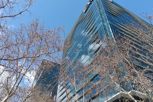 685 sqm prime office space to let in the iconic Foreshore district. This well-set-up ...