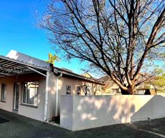 Townhouse for sale in Langenhovenpark