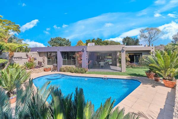 Discover this exquisite family home nestled in a secure, boomed-off area of Randpark Ridge, Randburg. This exceptional property features an open-plan design that seamlessly integrates a formal lounge, dining area, and TV room. ...