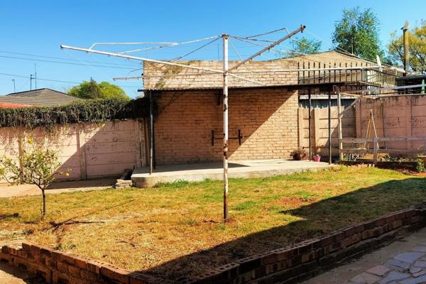 Bargain Buy! Priced to sell family home down the road from Sunnyridge Primary School ...