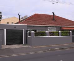 House for sale in Grassy Park