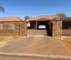 House for sale in Soshanguve VV