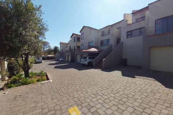 Welcome to your dream home in Linksfield Ridge! 
This stunning 2-bedroom townhouse offers the perfect blend of modern living and ...