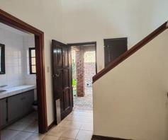 Townhouse for sale in Kingsview Ext 1