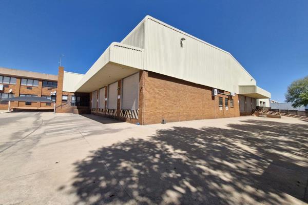 Available for lease in Eastgate Ext, Sandton, this exceptional warehouse offers robust features ideal for various industrial ...