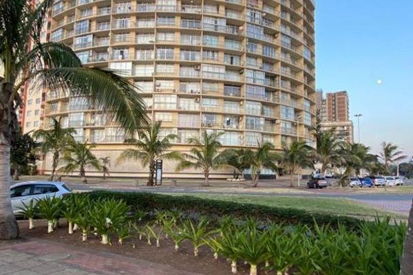 Prime beachfront holiday letting apartment with beautiful seaviews and prime position opposite durban’s golden mile and ...