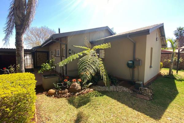 This well-maintained 3-bedroom, 1-bathroom home offers an excellent investment opportunity. The spacious property features a braai ...