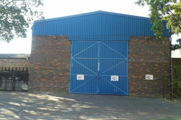 Warehouse to let in Nelspruit. Well located on busy Fuschia Street with off street parking.

R 16 100 p/m
Pricing excludes VAT, water ...