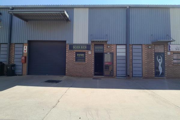 If you’re in the market for a functional and adaptable mini warehouse, this 165sqm space ...