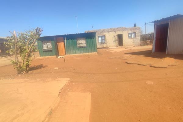 Vacant stand for sale in a very accessible location in Etwatwa 
 A very spacious place for building your dream home or even doing your ...